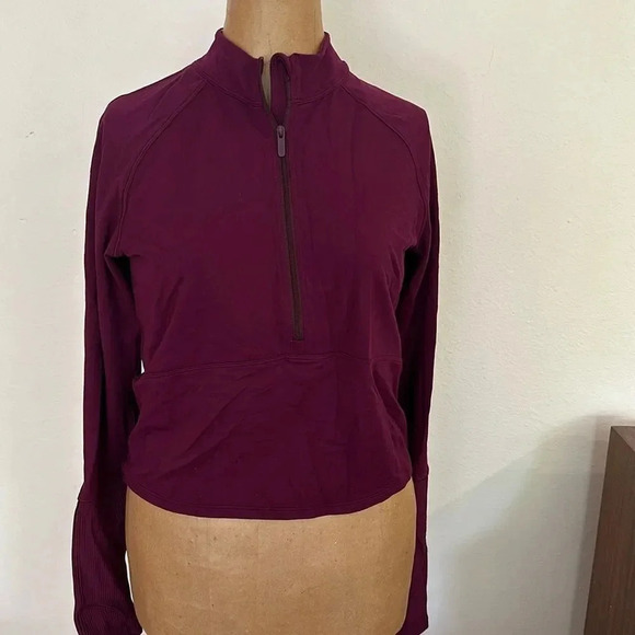 Lululemon sz 6 Its Rulu Long Sleeve cropped 1/2 zip in Marvel Purple great cond - Picture 1 of 6